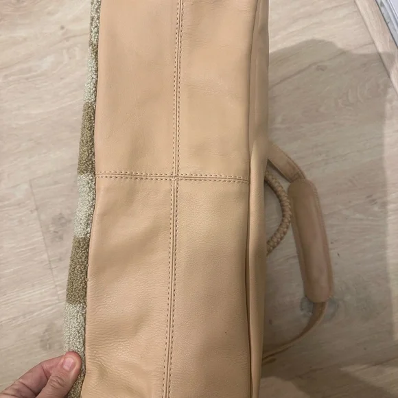 Checkered Tan and Cream Women's Bag - Picture 4 of 12